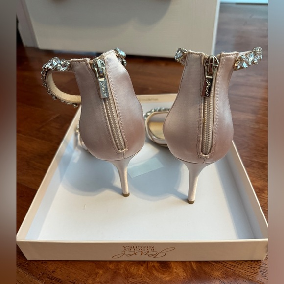 Beautiful rhinestone shoes! - Picture 3 of 3